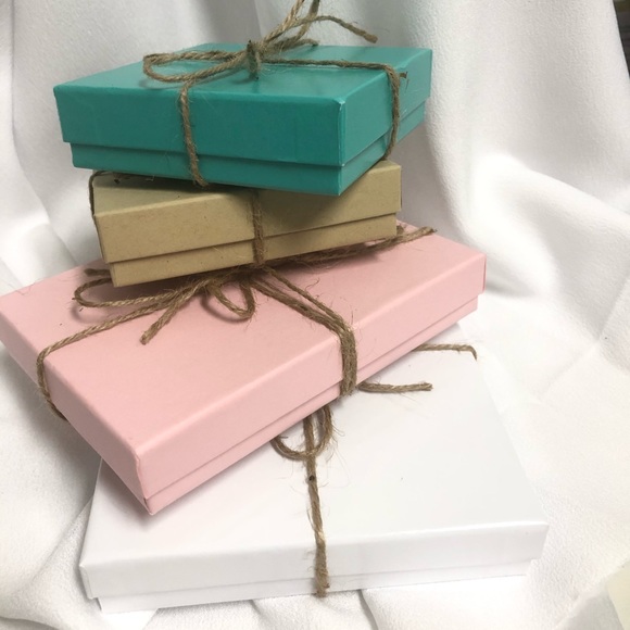 14k Gold Plated Shell Necklace - Picture 5 of 5